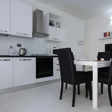 Apartment Italianway-rosolino Pilo Milan